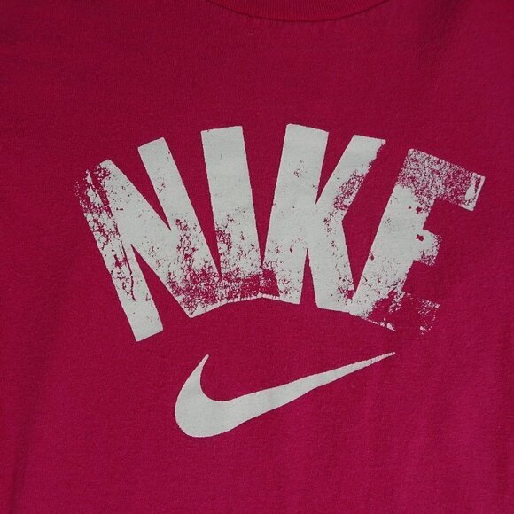 Nike Swoosh Pink T-Shirt Youth Small - Picture 3 of 4
